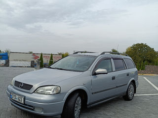 Opel Astra foto 2