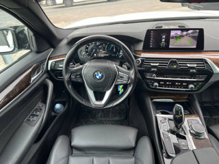 BMW 5 Series foto 8