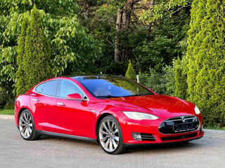 Tesla Model S foto 4