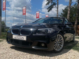 BMW 5 Series foto 1