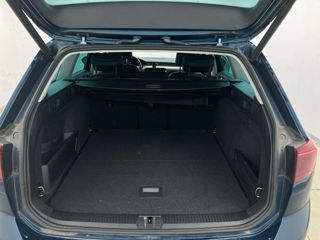 Volkswagen Passat foto 9