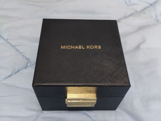 Часы  Michael Kors foto 1