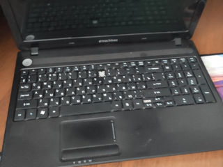 Vînd laptop