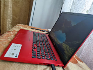 Asus stare foarte buna nu a fost folosit