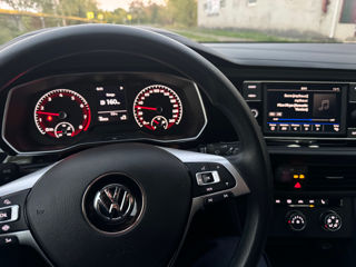 Volkswagen Jetta foto 6