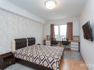 Apartament cu 2 camere, 75 m², Poșta Veche, Chișinău foto 1