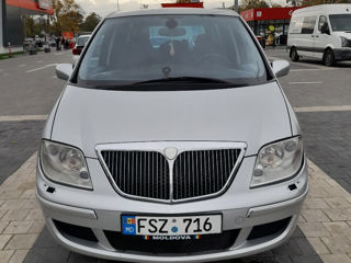 Lancia Phedra foto 2