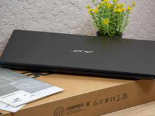 Acer Aspire 3/ Core I5 1035G1/ 12Gb Ram/ 256Gb SSD/ 15.6" FHD  foto 0