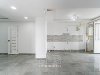 Apartament cu 2 camere, 66 m², Botanica, Chișinău foto 3