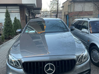 Mercedes E-Class foto 4