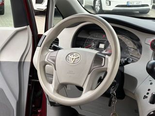 Toyota Sienna foto 9