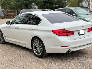 BMW 5 Series foto 4