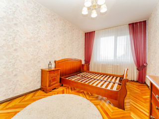 Apartament cu 3 camere, 77 m², Botanica, Chișinău foto 3