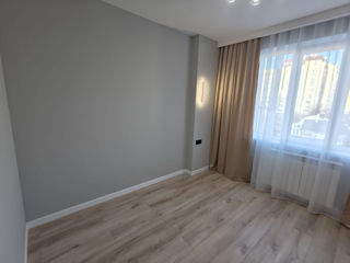 Apartament cu 3 camere, 85 m², Buiucani, Chișinău foto 2