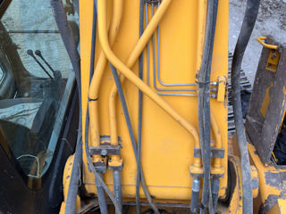 JCB JS 330 foto 2