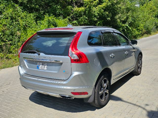 Volvo XC60 foto 2