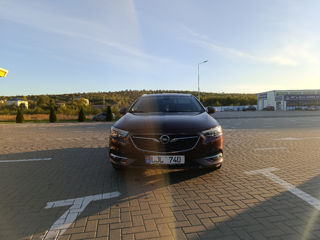 Opel Insignia foto 2