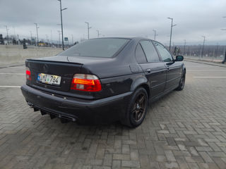 BMW 5 Series foto 5