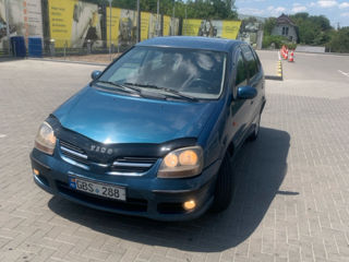 Nissan Almera Tino foto 3