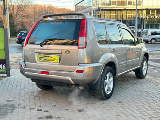 Nissan X-Trail foto 6