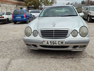 Mercedes E-Class foto 3