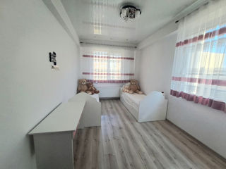 Apartament cu 2 camere, 60 m², Buiucani, Chișinău foto 9