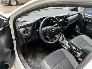 Toyota Auris foto 4