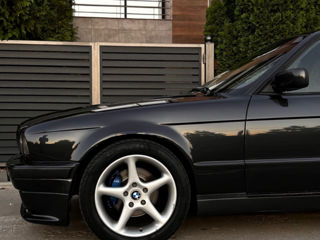 BMW 5 Series foto 2