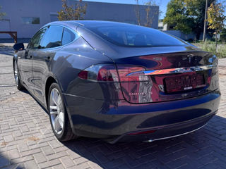 Tesla Model S foto 3