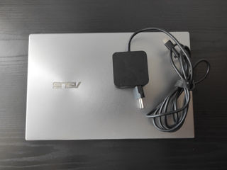 Asus ZenBook 14" - Ryzen 5 5500U / MX450 / 8GB DDR4 / 1TB SSD / FHD IPS foto 4