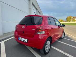 Toyota Yaris foto 3