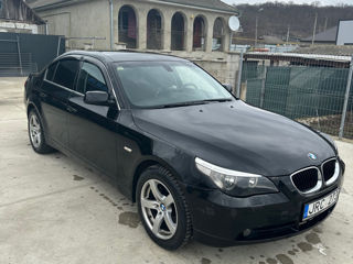 BMW 5 Series foto 5