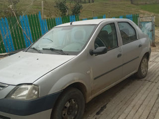 Dacia Logan foto 3