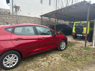 Ford Fiesta foto 7