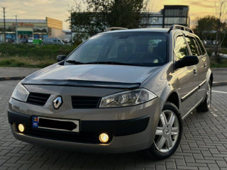 Renault Megane foto 2