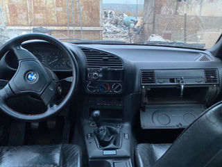 BMW 3 Series foto 9