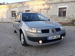 Renault Megane foto 1