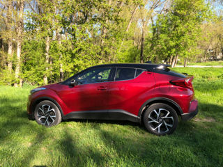 Toyota C-HR foto 3