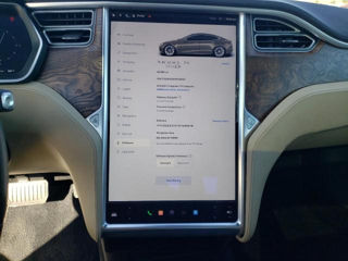 Tesla Model S foto 9