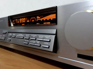 Tuner Yamaha TX-2000