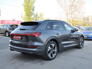 Audi e-tron foto 6