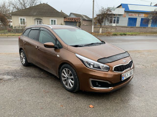 KIA Ceed foto 2