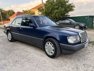 Mercedes Series (W124)