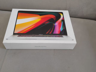 MacBook Pro 16 Retina 2019 Core i7 9750H/16Gb DDR4/512Gb SSD/4Gb Radeon Pro 5300M/16" 1 foto 3