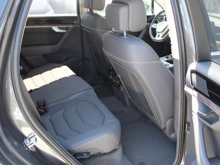 Volkswagen Touareg foto 9