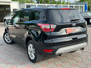 Ford Escape foto 5