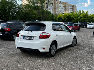 Toyota Auris foto 6