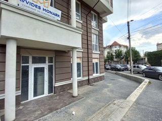 Spațiu comercial,Centrul orașului 300m2 9.50€m2