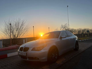 BMW 5 Series foto 3