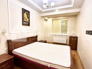 Apartament cu 2 camere, 67 m², Centru, Chișinău foto 4